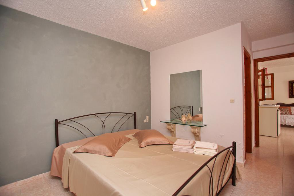 Marlitsis Apartments & Studios สโกเปลอสทาวน์ ภายนอก รูปภาพ