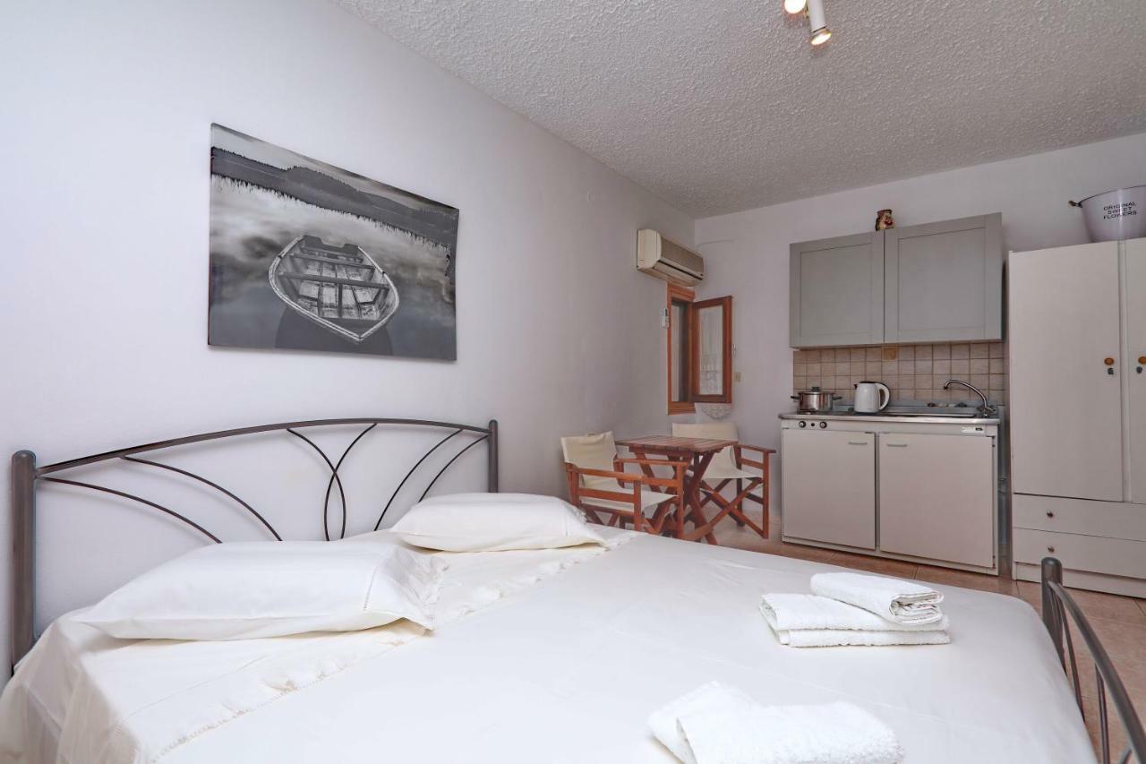 Marlitsis Apartments & Studios สโกเปลอสทาวน์ ภายนอก รูปภาพ
