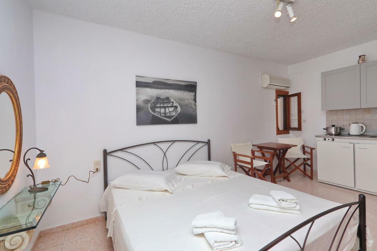 Marlitsis Apartments & Studios สโกเปลอสทาวน์ ภายนอก รูปภาพ